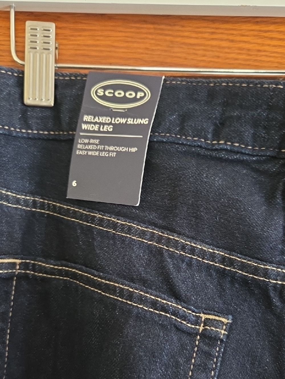 Classic Dark-Wash Scoop Jeans – Size 6 (32) - Picture 5 of 6